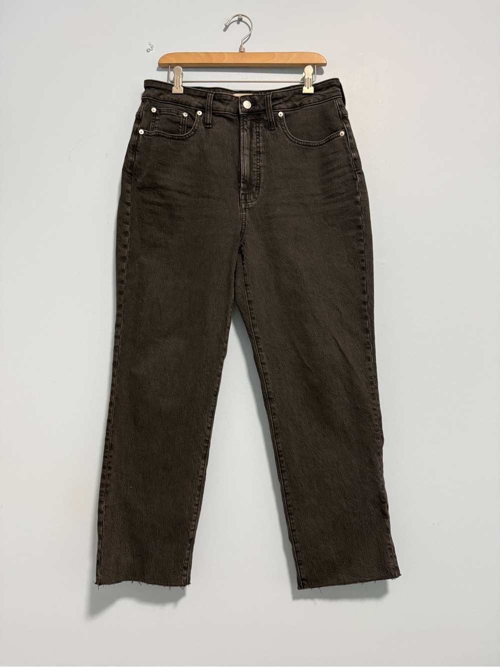 Madewell Curvy Perfect Vintage Straight Jeans Size 30 Washed Black Raw Hem